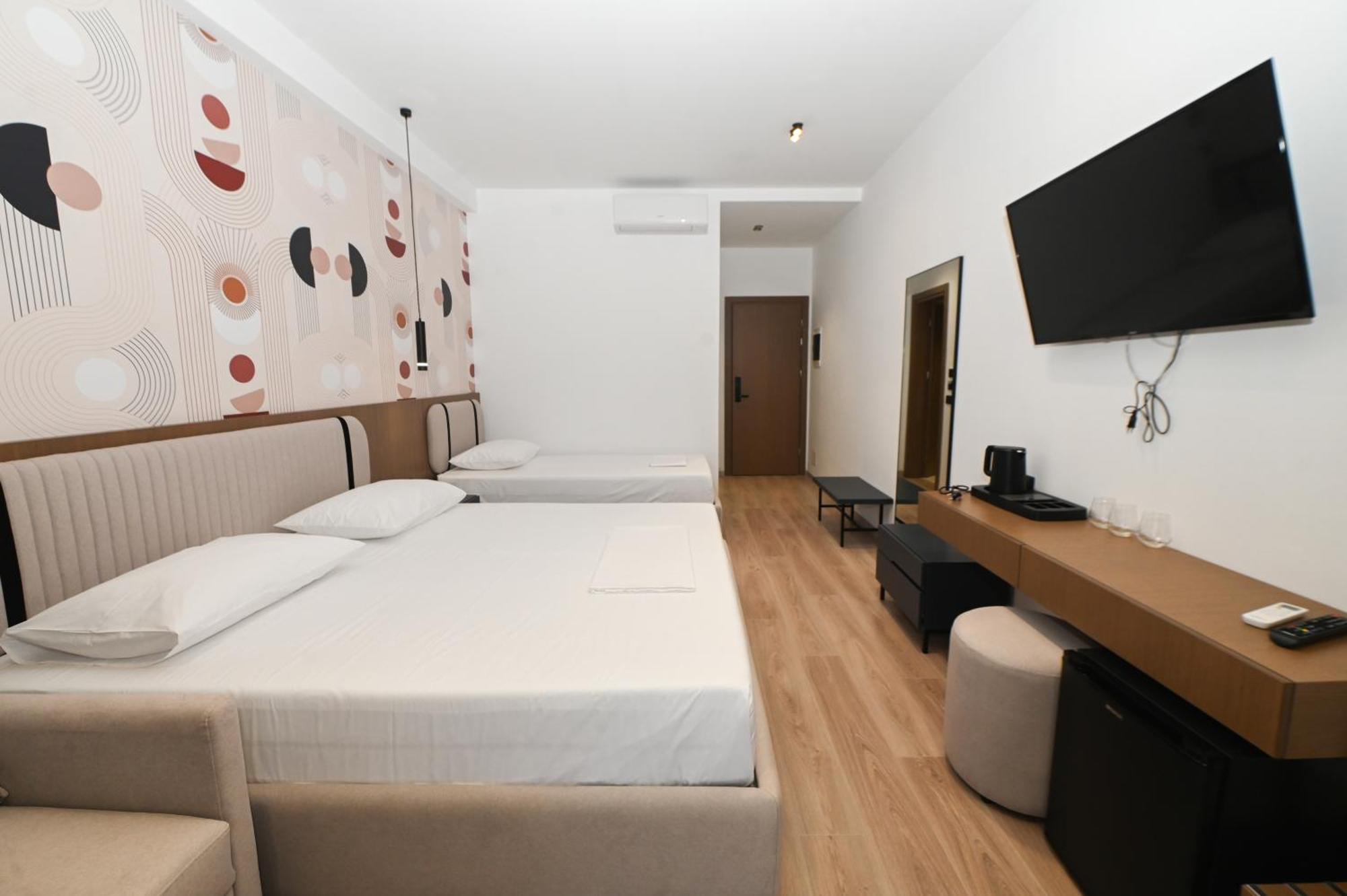 Monun Hotel Εξαμίλιο Εξωτερικό φωτογραφία