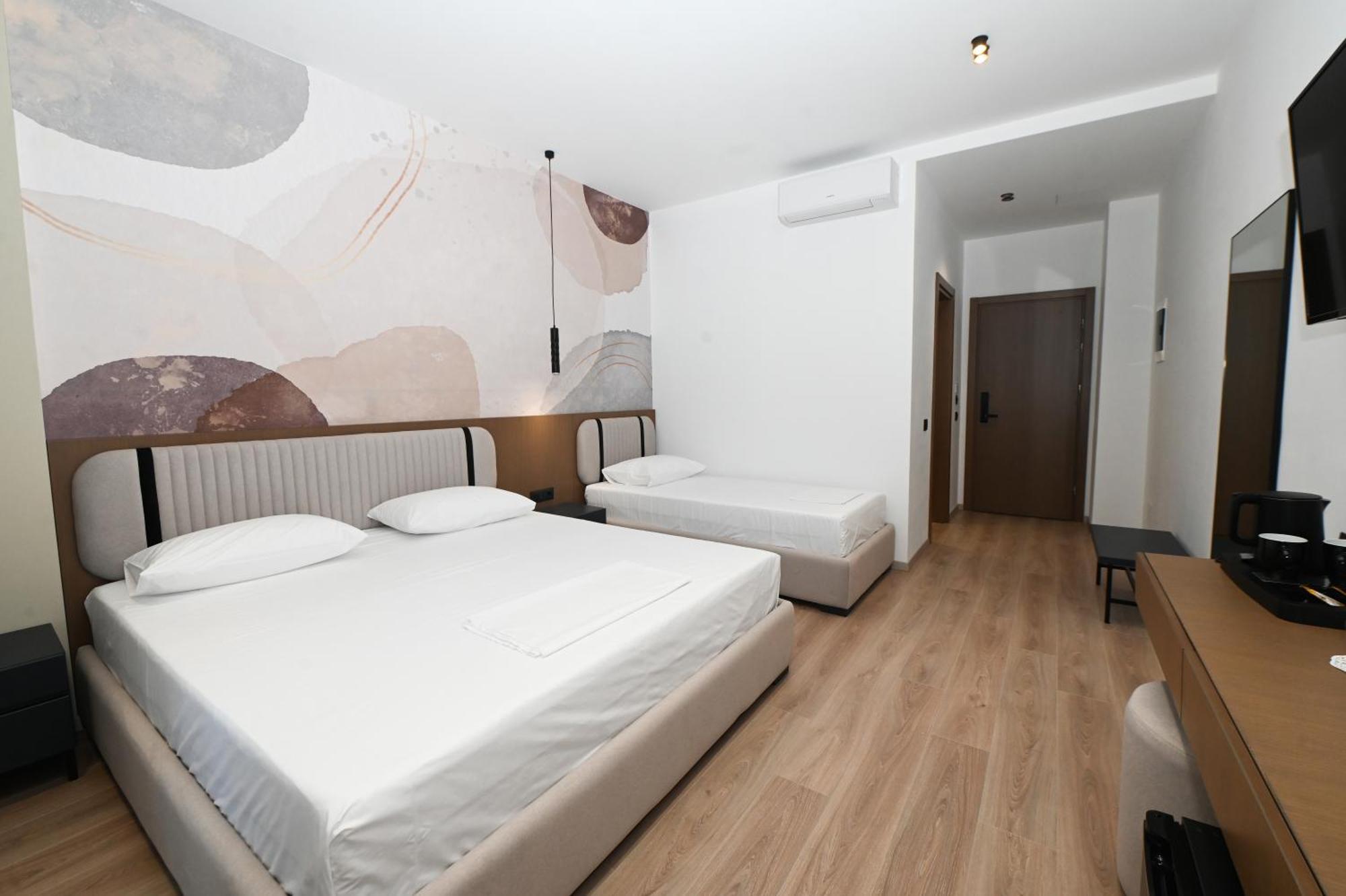 Monun Hotel Εξαμίλιο Εξωτερικό φωτογραφία